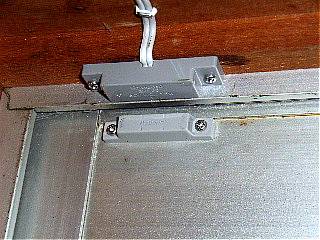 Mounting conditions of water proof OFF-type security switch
